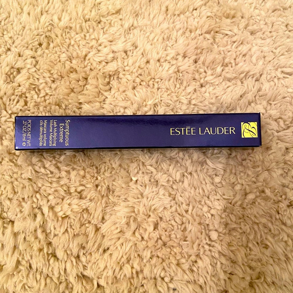 Estée Lauder Sumptuous Extreme Máscara